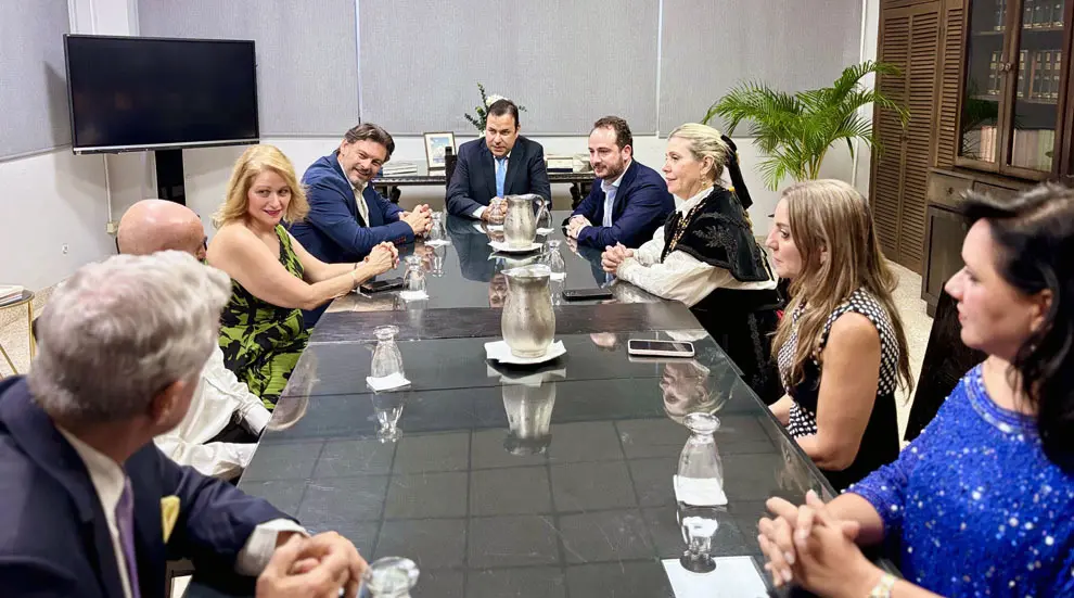 Con la Sociedad Española de Beneficiencia Panama 1