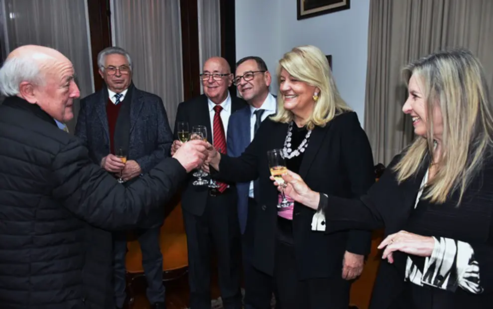 Uru.Despedida consul-brindis consul 2