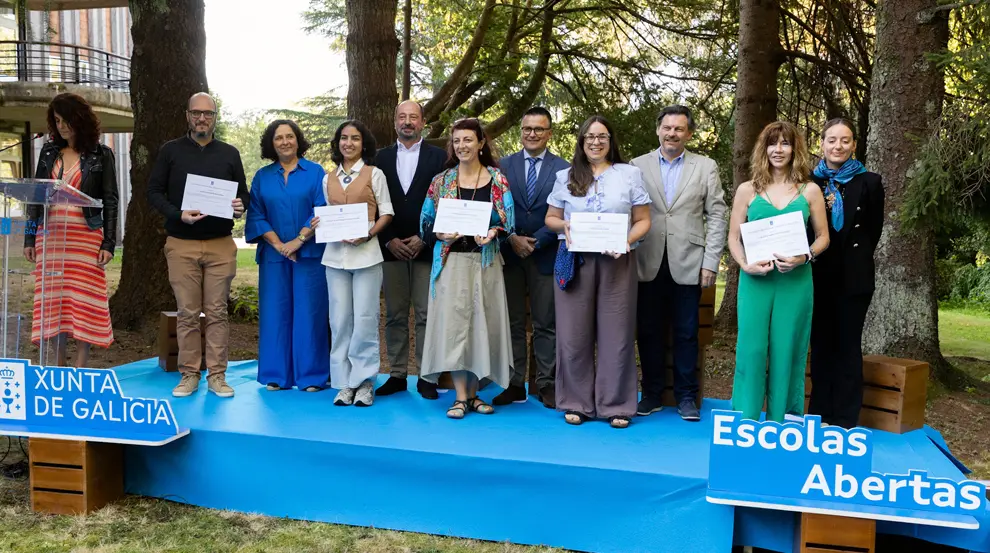 09,00 h.- O conselleiro de Emprego, Comercio e Emigración, José González, xunto co director de Turismo de Galicia, Xosé Merelles, a delegada territorial da Xunta na Coruña, Belén do Campo, e o secretario xeral da Emigración, Antonio Rodríguez Miranda, participará no acto de clausura do programa Escolas Abertas 2025. No Centro Superior de Hostalería de Galicia (carretera Santiago-Noia, Barcia, Km 3 A). foto xoán crespo