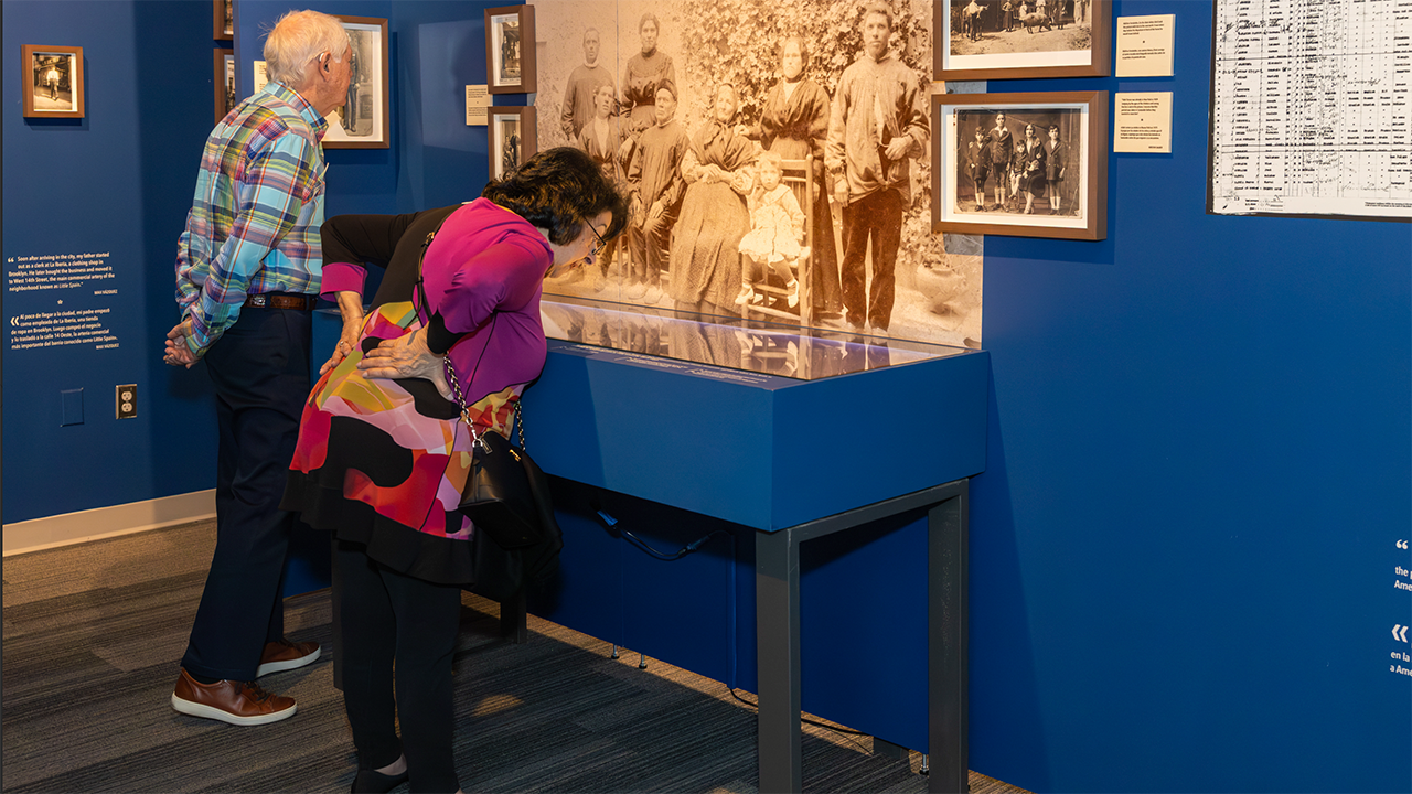 Exposición ‘Emigrantes invisibles’ 1