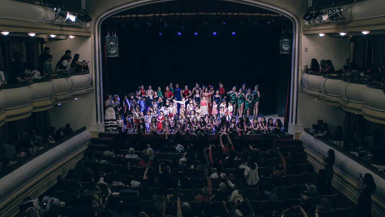 Teatro Baila en la en la Sociedad Española de S.M. de Trelew 1