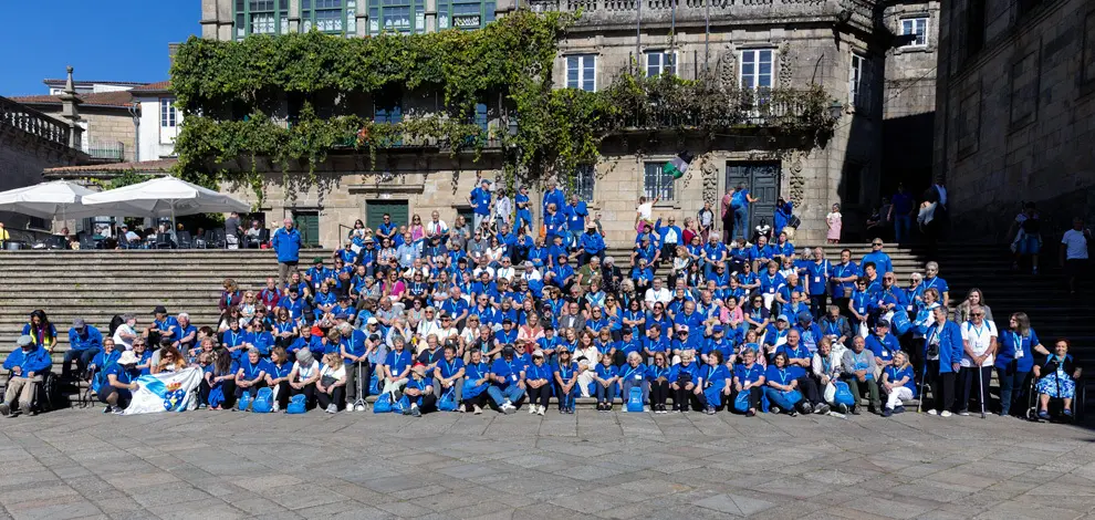 13,15 h.-          O conselleiro de Emprego, Comercio e Emigración, José González, acompañado polo secretario xeral da Emigración, Antonio Rodríguez Miranda, recibirá os participantes da última edición do programa Reencontros con Galicia. Na praza da Quintana. foto xoán crespo