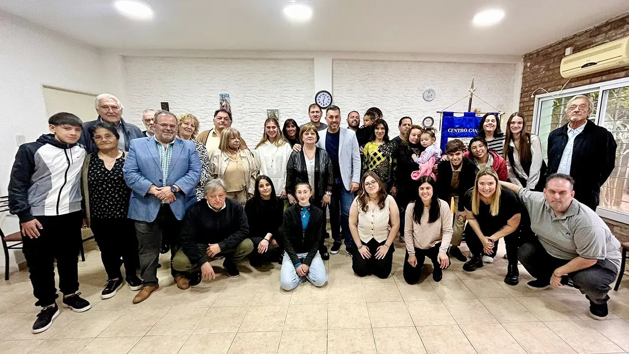 Tellez en Centro Canario de Rosario 1