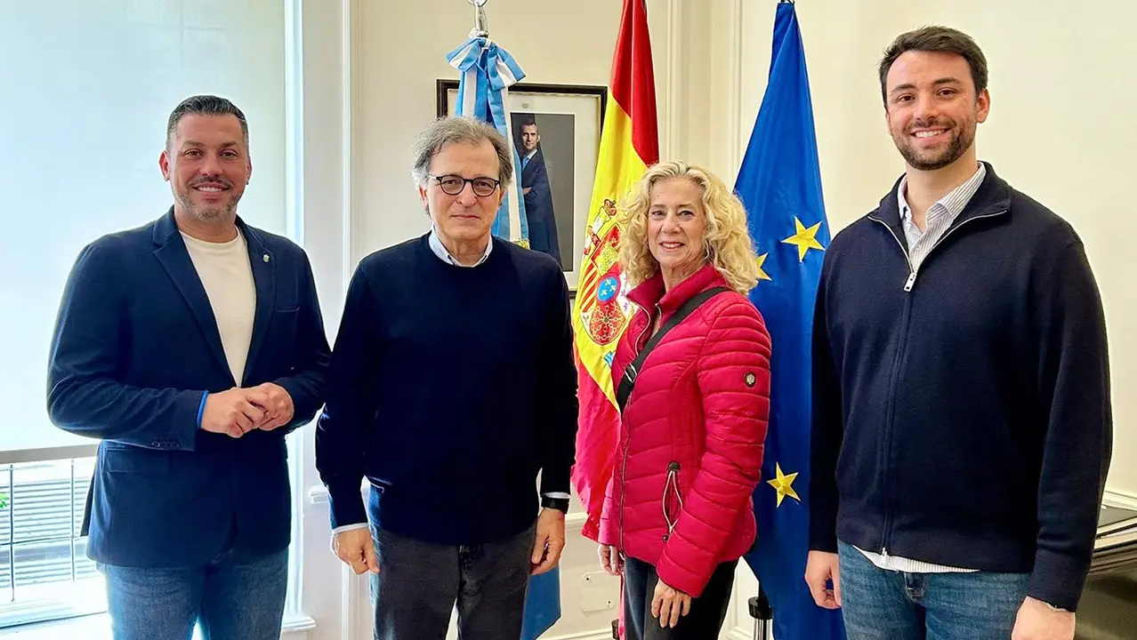 Tellez-Consul general en Argentina