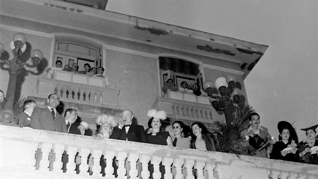 En terraza en Yacht Club La Habana