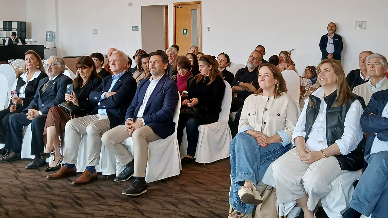 Captura de pantalla 2025-11-24 a las 10.22.15