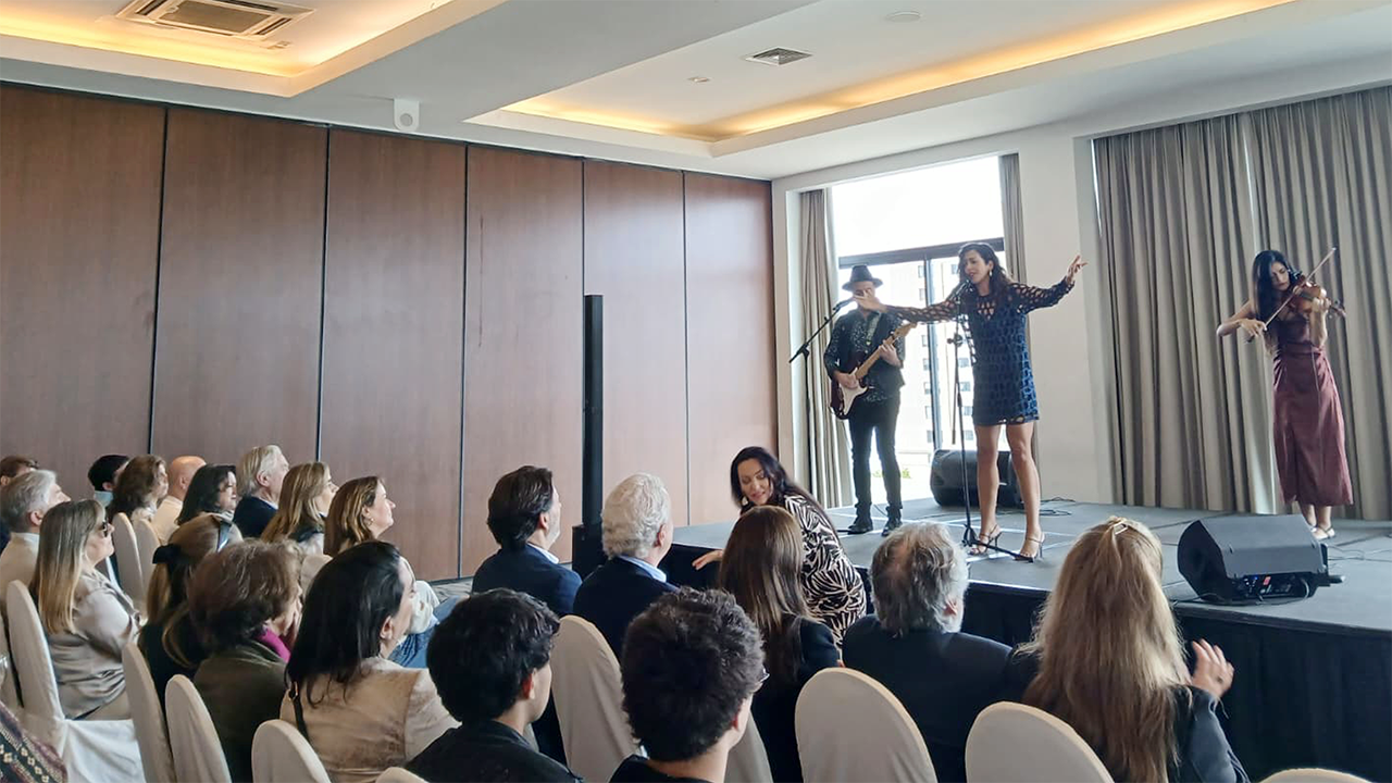 Captura de pantalla 2025-11-24 a las 10.21.21