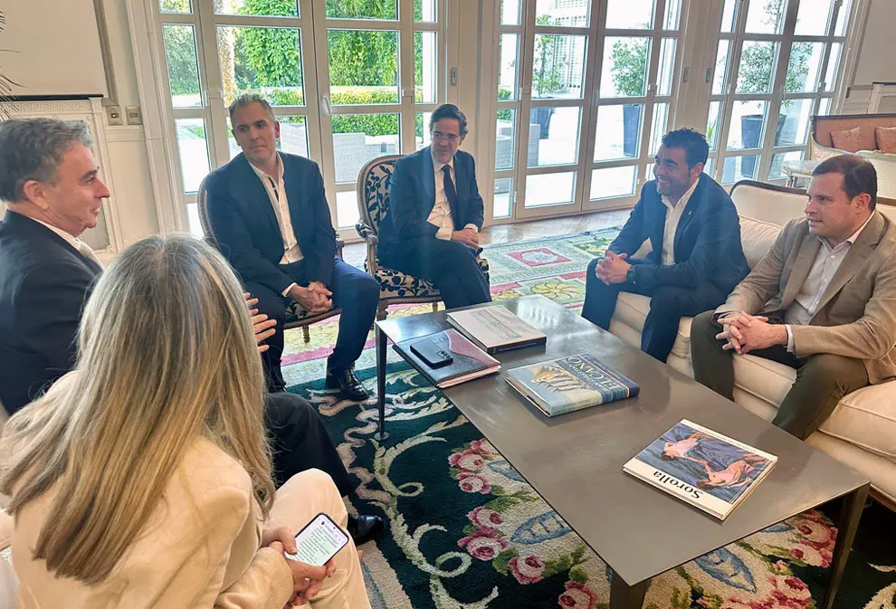 Luis Lopez-Embajada España