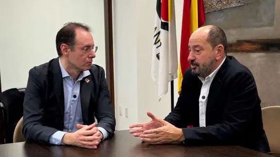 12.Reunion con director de la OET