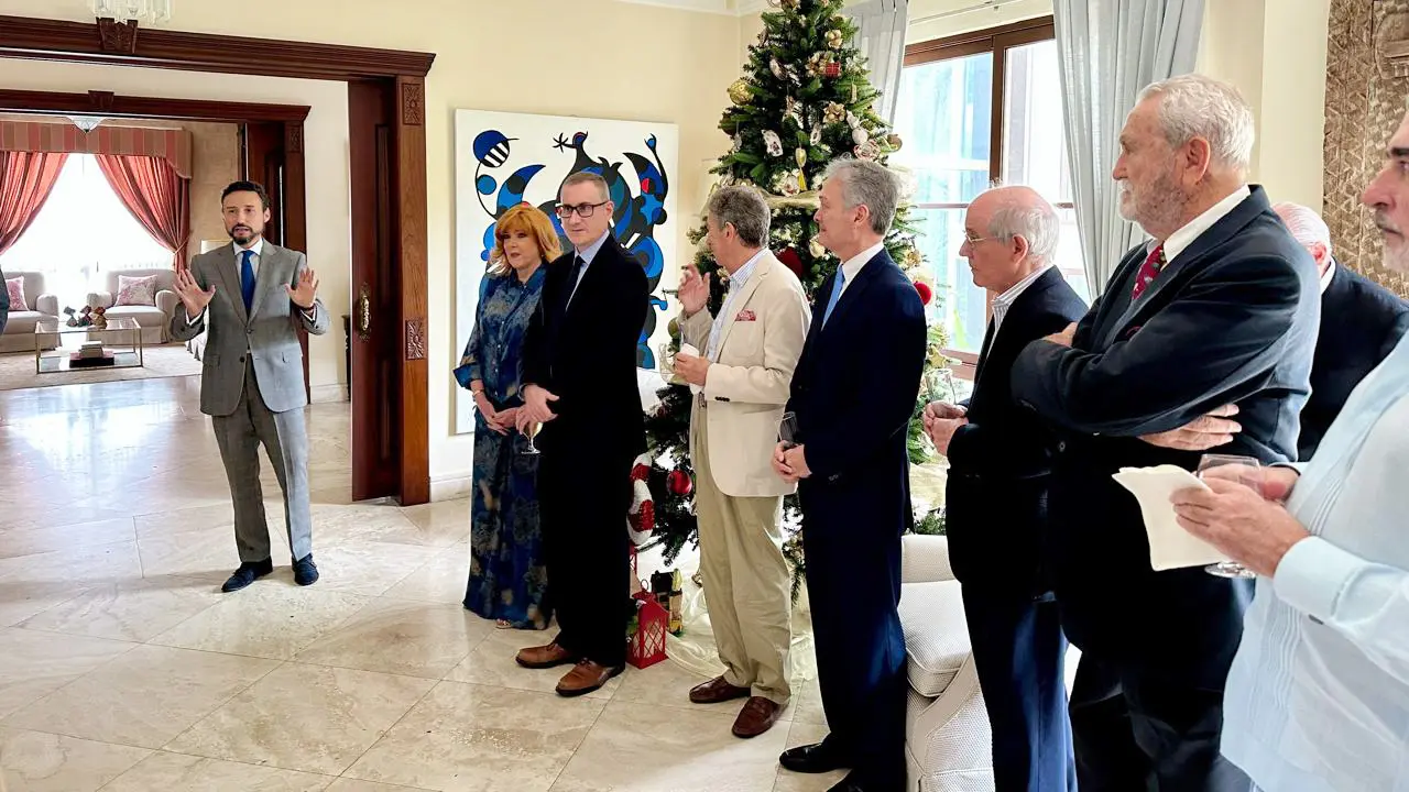 Panama-Embajador con amigos de la Peña 2