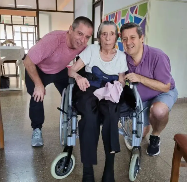 Madre de Mario Alvarez