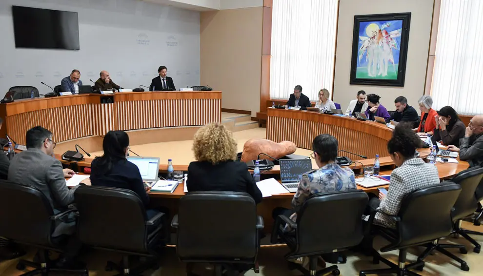 Miranda-Comision Parlamento 1