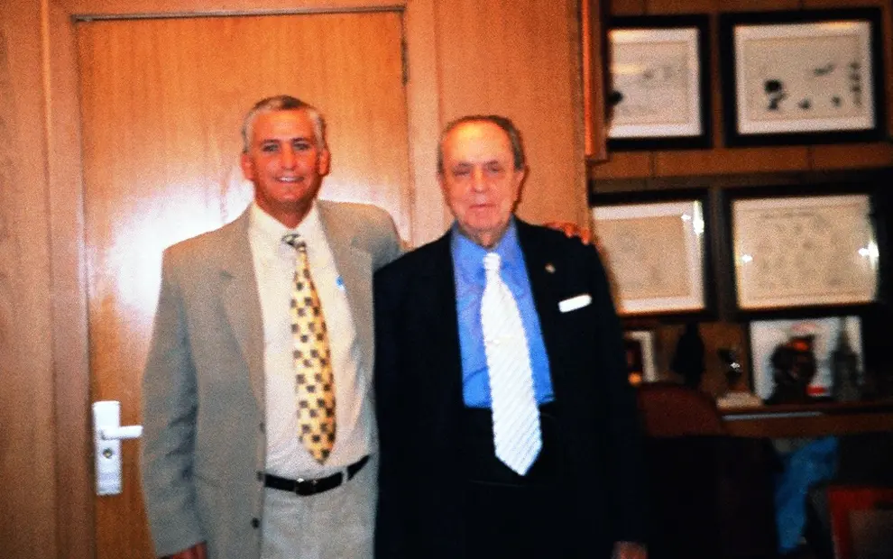 Alvelo-DESPACHO PRESIDENCIA MANUEL FRAGA 2005