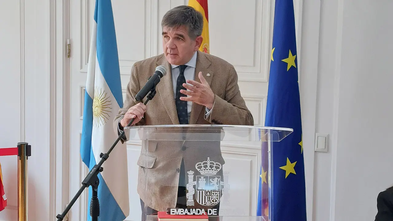 Embajada-Dia Nacional Memoria 1