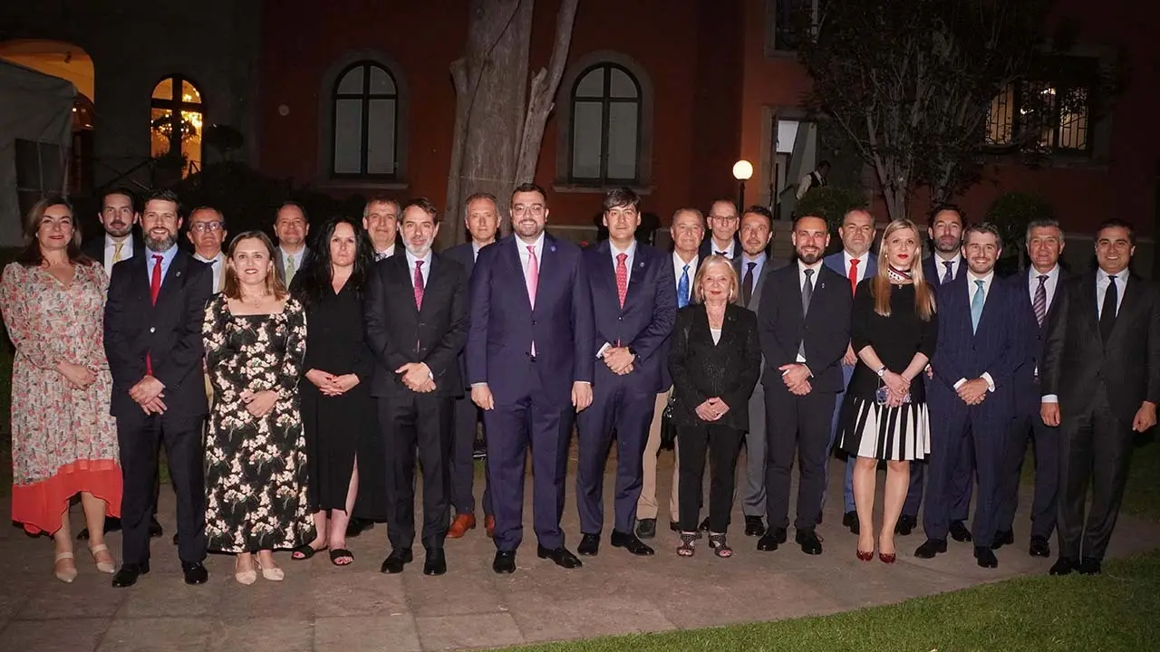 En Recepción Embajada 1