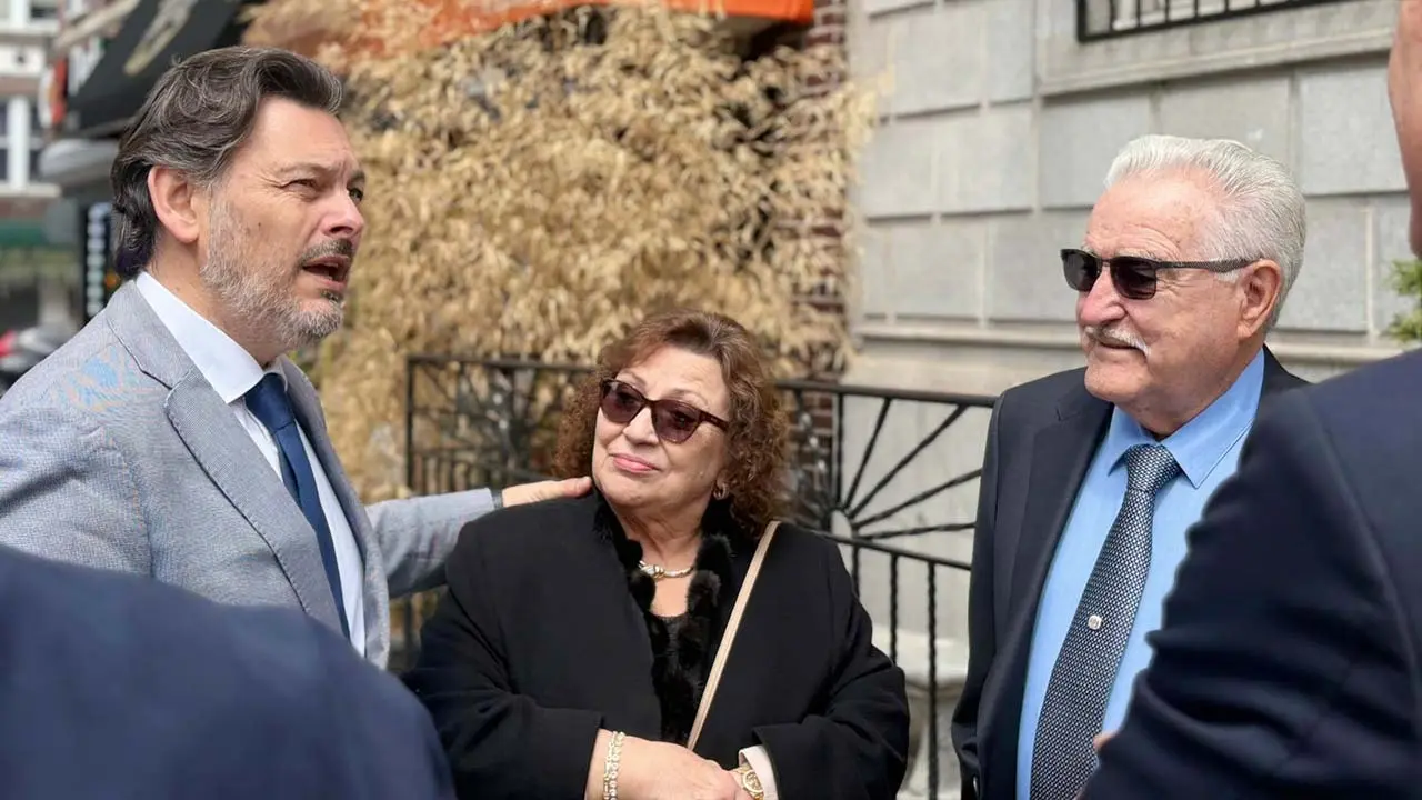 7fe9c8c7-451f-45f3-af1b-fe0bc8f1cccd