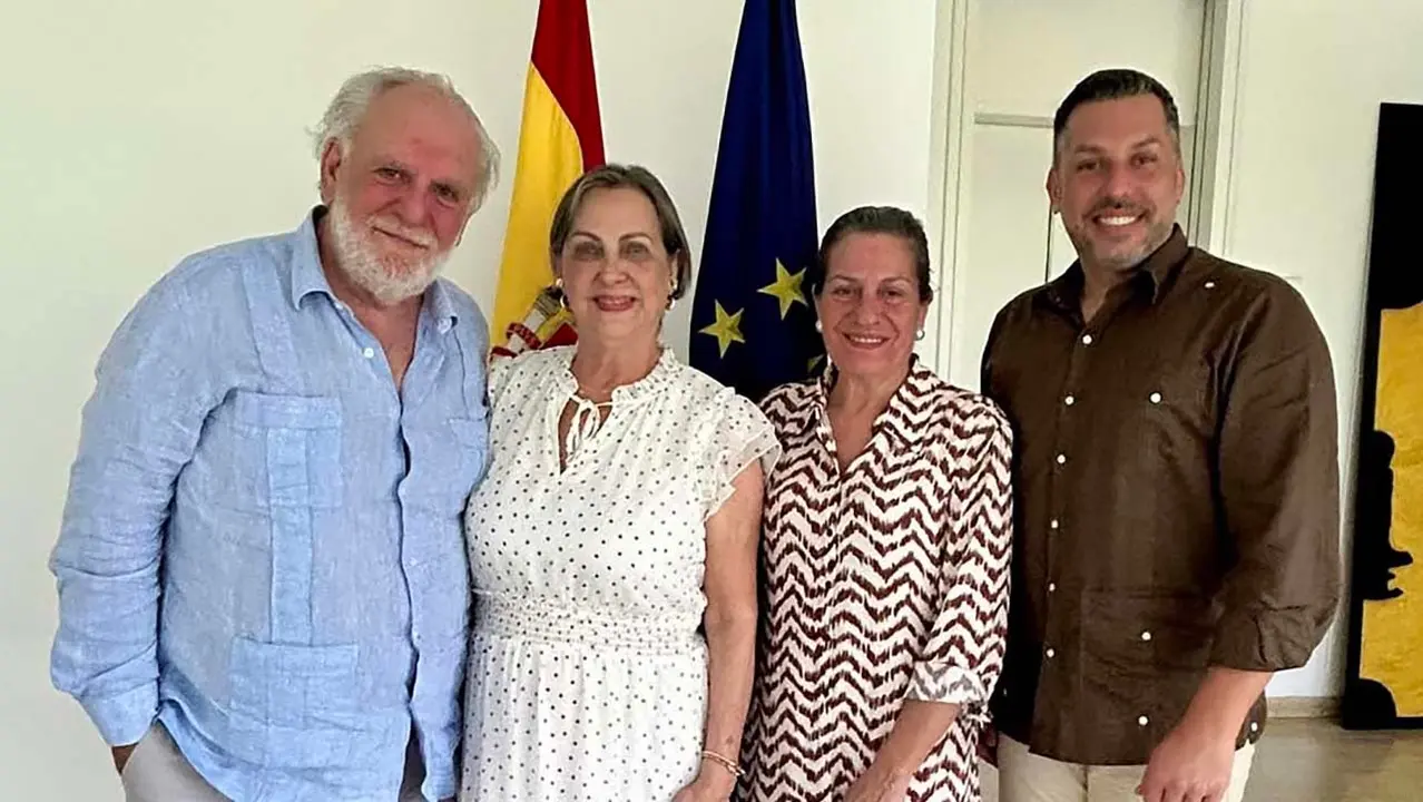 Con la delegada del Gobierno en Venezuela