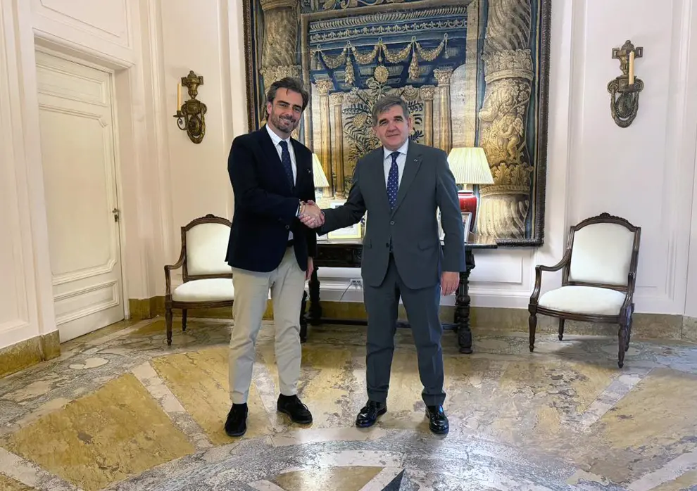 Con el embajador