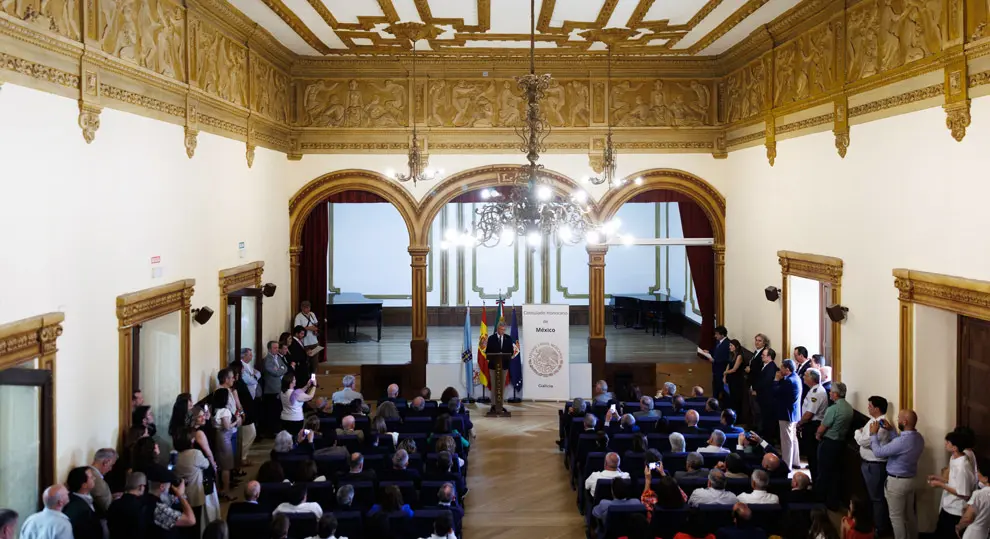 O titular do Executivo galego, Alfonso Rueda, asiste &aacute; inauguraci&oacute;n do Consulado Honorario de M&eacute;xico. Consulado Honorario de M&eacute;xico (Ourense), 10/06/26.