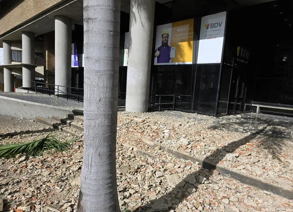 Venezuela-Destrozos Consulado 1