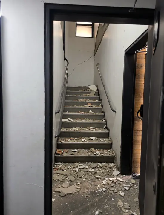 Venezuela-Destrozos Consulado 5