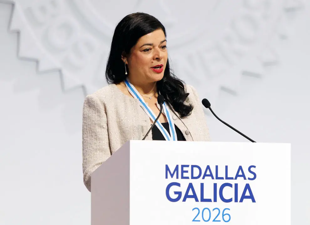 O presidente da Xunta de Galicia, Alfonso Rueda, acompa&ntilde;ado dos membros do Executivo auton&oacute;mico, preside a cerimonia de Entrega das Medallas de Galicia 2026 &aacute;s galardoadas Claudia Alicia &Aacute;lvarez Arg&uuml;elles, Beatriz Gil Fern&aacute;ndez, Carla Mar&iacute;a Angola Rodr&iacute;guez e Camila Fern&aacute;ndez. Cidade da Cultura (Santiago de Compostela), 24/07/26.