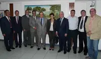  La conselleira en la AEGV.