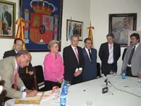  Mesa presidencial del evento celebrado en el Hospital Español.
