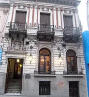  Fachada del Centro Gallego.