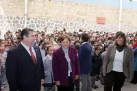  Villalobos, Ramos y Rivas, con los niños del centro. 