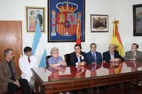  Fernández Maíllo, en la reunión previa a recorrer las instalaciones del Hospital.