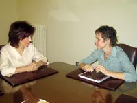Pilar Pin y Carolina Tohá, durante la reunión en el Palacio de la Moneda. 