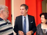 Pilar Pin, junto al embajador Cacho y el gallego Manuel Díaz.