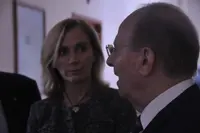 Debe ser el director del Hospital