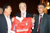 Embajador camiseta deportivo