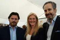 OLYMPUS DIGITAL CAMERA         