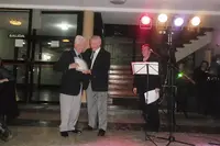 Antonio Reus Tous entregó la distinción a&nbsp;Eduardo Conti,&nbsp;designado para la misma por la Federación Regional de Sociedades Españolas. Eduardo, también dirigió unas breves palabras de agradecimiento