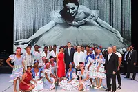 Reyes con artistas ballet