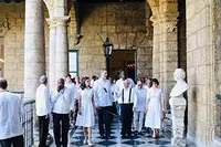 Don Felipe y Doña Letizia durante su visita por el Palacio de los Capitanes Generales  