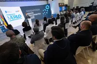 O presidente da Xunta, Alberto Núñez Feijóo, acompañado do secretario xeral para a Emigración, Antonio Rodríguez Miranda, participa no encontro Retorno Emprendedor: Programa Merlo. Cidade da Cultura - Edificio CINC (Santiago de Compostela), 26/10/2021