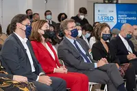 O presidente da Xunta, Alberto Núñez Feijóo, acompañado do secretario xeral para a Emigración, Antonio Rodríguez Miranda, participa no encontro Retorno Emprendedor: Programa Merlo. Cidade da Cultura - Edificio CINC (Santiago de Compostela), 26/10/2021