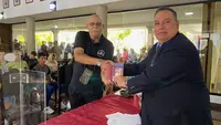 Entrega pasaportes Lechería 7