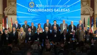 O presidente da Xunta, Alfonso Rueda, acompañado do conselleiro de Cultura, Educación, FP e Universidades, Román Rodríguez, e as conselleiras de Política Social e Xuventude e de Promoción do Emprego e Igualdade, Fabiola García e Elena Rivo, respectivamente, participa na inauguración do XIII pleno do Consello de Comunidades Galegas. Paraninfo do IES Otero Predrayo (Ourense), 22/09/23.
