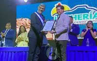 RICHARD BARREIRO RECIBE ORDEN DIEGO BAUSTISTA URBANEJA 4