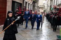 OURENSE   12,00 h.-            O presidente da Xunta, Alfonso Rueda, acompañado do conselleiro de Emprego, Comercio e Emigración, José González, asistirá ao acto de entrega do premio Ourensanía 2024 a Olegario Vázquez Raña. No Teatro Principal (rúa da Paz, 9)