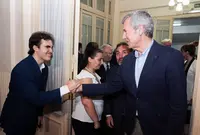O presidente da Xunta, Alfonso Rueda, acompañado polo conselleiro de Emprego, Comercio e Emigración, José González, entrega a distinción A Barca de Sálvora a mulleres destacadas da colectividade galega, con motivo do Día internacional da Muller. Centro Galego de Avellaneda (Buenos Aires), 08/03/25.