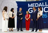 O presidente da Xunta de Galicia, Alfonso Rueda, acompa&ntilde;ado dos membros do Executivo auton&oacute;mico, preside a cerimonia de Entrega das Medallas de Galicia 2026 &aacute;s galardoadas Claudia Alicia &Aacute;lvarez Arg&uuml;elles, Beatriz Gil Fern&aacute;ndez, Carla Mar&iacute;a Angola Rodr&iacute;guez e Camila Fern&aacute;ndez. Cidade da Cultura (Santiago de Compostela), 24/07/26.