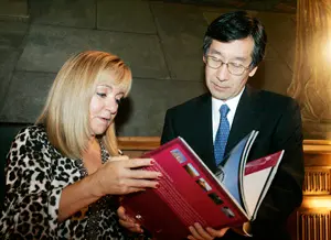 Isabel Carrasco-embajador Japón4