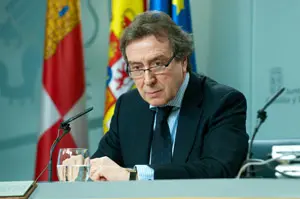 El consejero de la Presidencia y portavoz del gobierno asiste a la rueda de prensa posterior al Consejo de Gobierno.