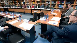 javier aguilera manten un encontro de traballo con representantesde uruguai XXI
foto: ana varela